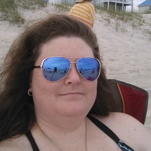 Meet your Posher, Adrienne